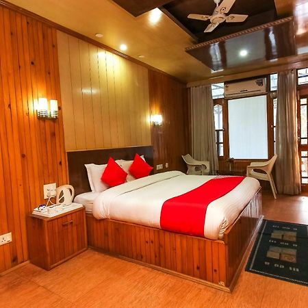 Oyo 8367 Hotel The Woodz Pālampur Exterior foto