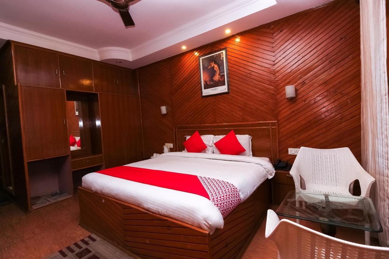 Oyo 8367 Hotel The Woodz Pālampur Exterior foto